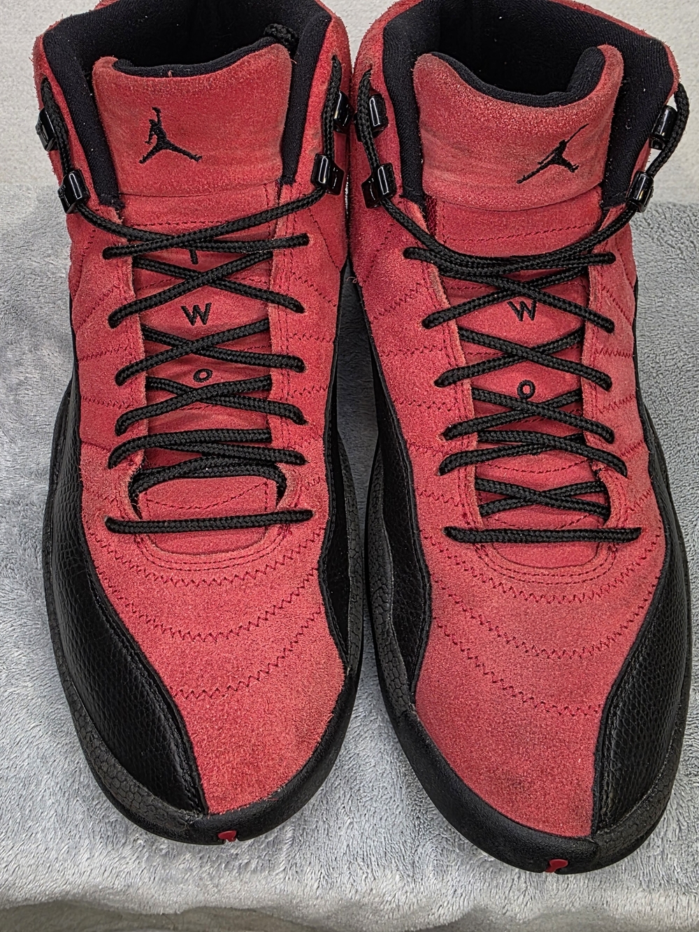 Jordan Reverse Flu Game Men’s Athletic Shoes in Red and Black - Picture 2 of 10